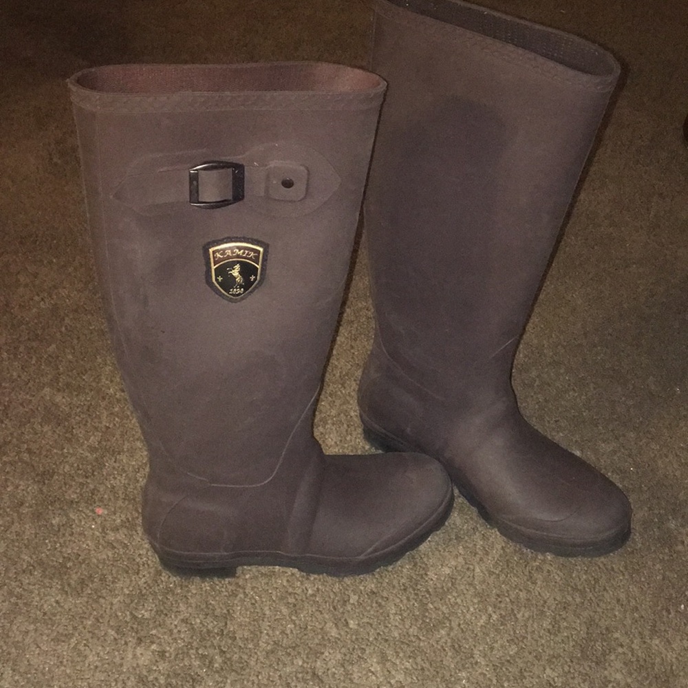 Rain boots